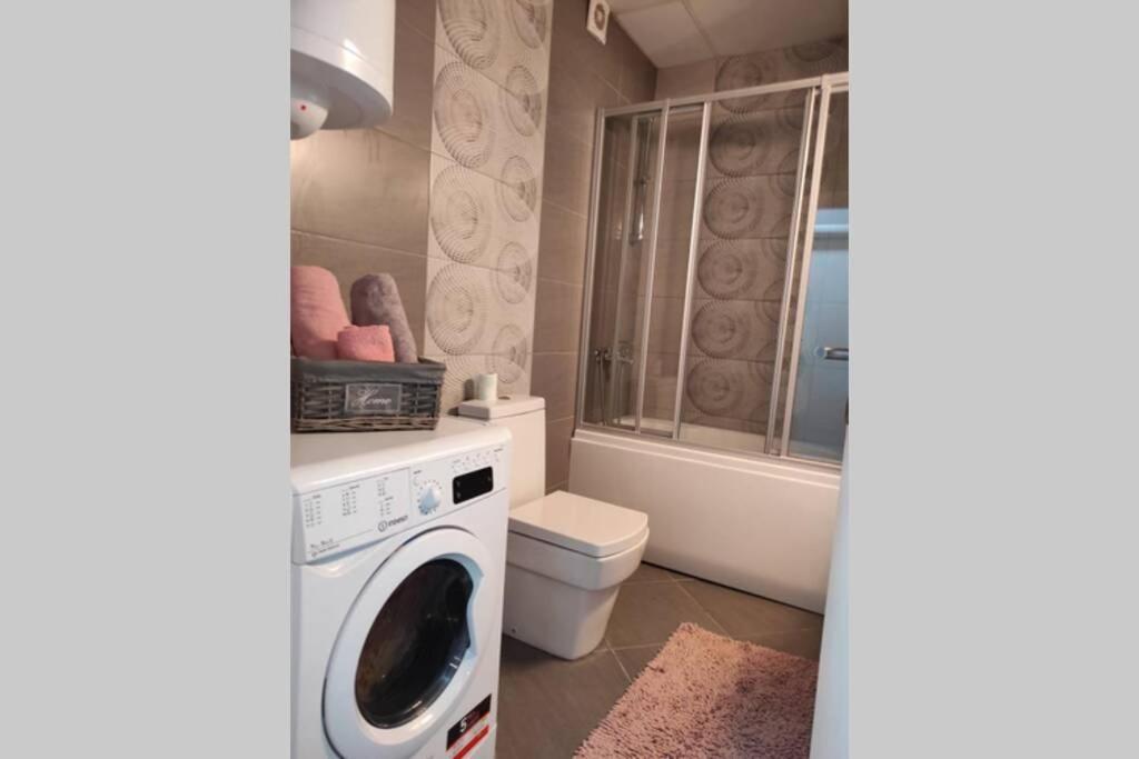 Centar One Apartmant Skopje Exteriör bild